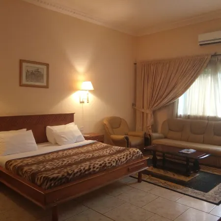 Asaa Pyramid Hotel