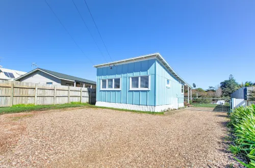 The Little Blue Bach in Oneroa Village by Waiheke Unlimited