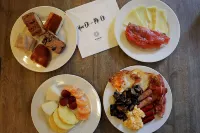 Yomo Mola Park - Frühstück