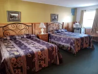 The Colonial Motel Hotels in Roxbury