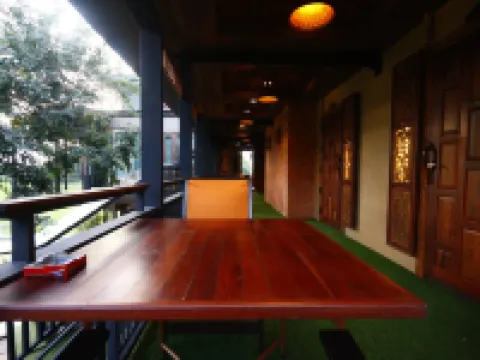 โรงแรมร่มไม้ @โฮม ปราจีนบุรี โรงแรมในอำเภอเมืองปราจีนบุรี