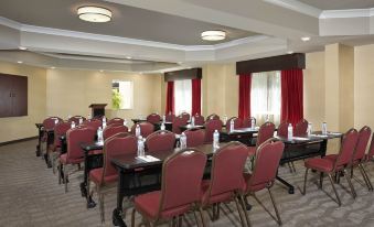 Holiday Inn Express & Suites Naples Downtown - 5TH Avenue