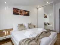 Adrion Aparthotel Hotels in Pula