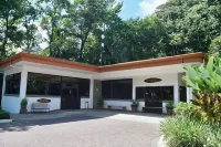 Hotel Playa Espadilla & Gardens Hôtels à proximité de : Plage Espadilla