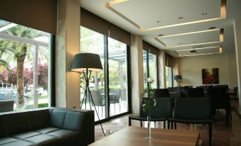 Alexakis Hotel & Spa