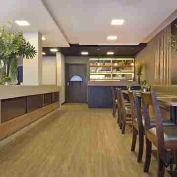 Presto Hotel Dining/Meeting Rooms