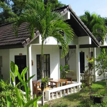 隱私度假村 灘瑪詠瀑布附近的飯店