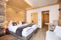 Albergo Azola Hotel a Campitello di Fassa