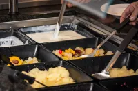 TLH Derwent Hotel - TLH Leisure, Entertainment and Spa Resort - servizio colazione