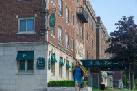 The Plaza Hotel - Milwaukee Hotels near O'Donnell Park Rental