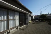Vacation Rentals -un- Hotels in Nachikatsuura