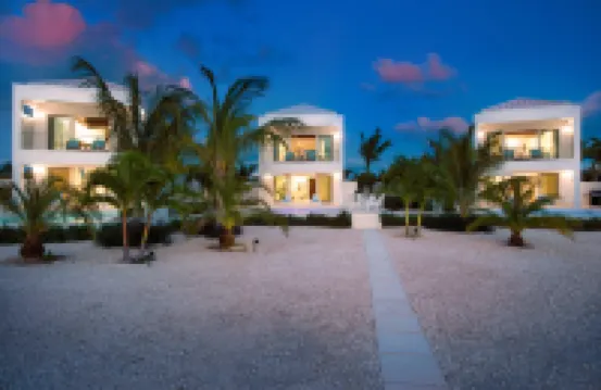 SulMare at Taylor Bay Luxury Villas