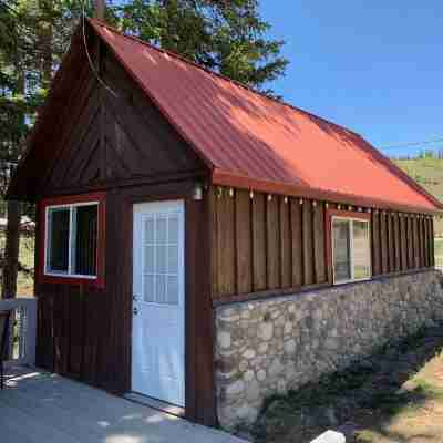 Alexander Lake Lodge Hotel Exterior