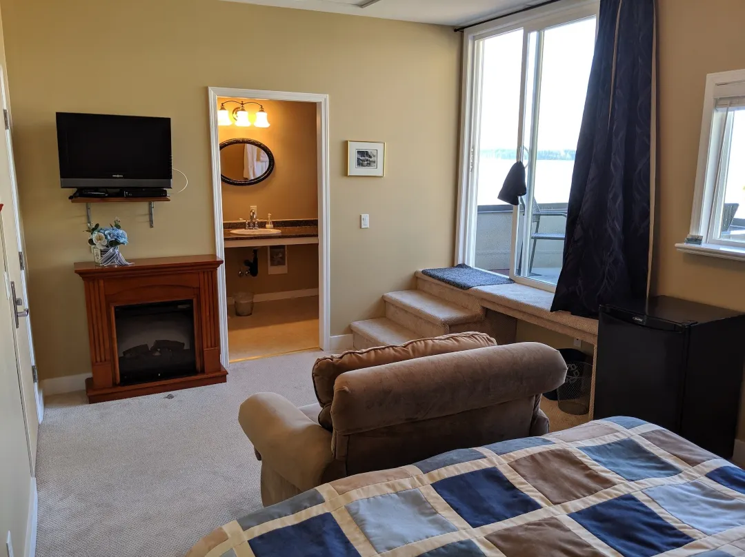 Nimpkish Hotel - Vancouver Island