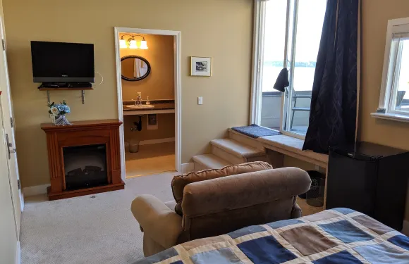 尼姆佩克希酒店