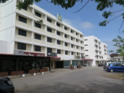 Sea View Resort Hotel & Apartments โรงแรมในกัวลาเบไลต์