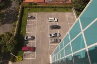 The Morgana Poblado Suites Hotel - parking