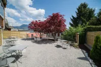 La Belle Vue Boutique Hotel & Café Hotels in Spiez