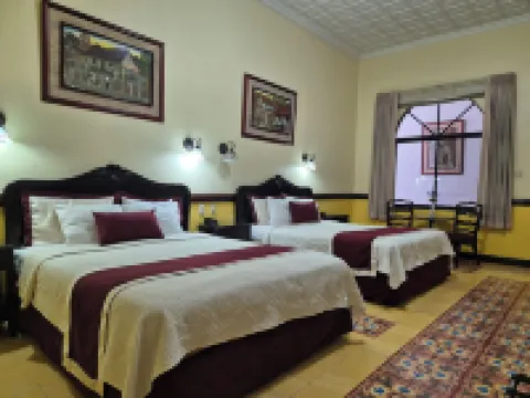 Hotel Santo Tomas / Historical Property