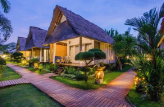 렘본간 베이 쇼어 헛츠 타마린드 비치 주변 호텔