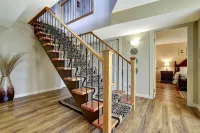 Rodee Homestay Hotels in West Kelowna