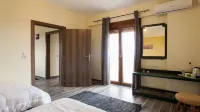 Foivos and Athina Villas Hotels in Nikos Kazantzakis