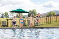 Von Trapp Family Lodge & Resort - Rooftop Pools