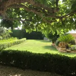 Huswell - Relax in Luxury at This Stunning Seaside Villa