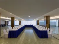 Four Points by Sheraton Vadodara Hotels in Vadodara