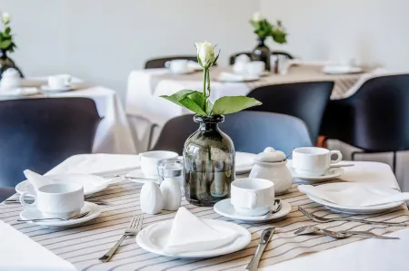 Hotel Gartenstadt Erfurt Отели в г. Фриенштедт