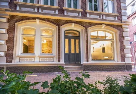 Burghotel Lingen Отели в г. Витмаршен