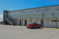 Sea Breeze Inn - San Simeon - Parkplatz