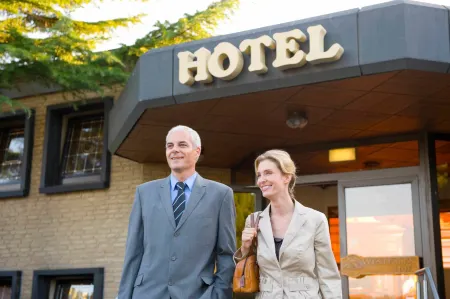 Hotel Westfalen Hof Отели рядом с достопримечательностью «Freie Evangelische Bibelgemeinde Espelkamp (FEBG)»