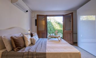 Sardinia Re - Fioretta Home Balcony Side