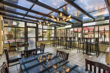 Best Western Plus Placerville Inn Отели рядом с достопримечательностью «Эль-Дорадо Фэр & Эвент Сентер»