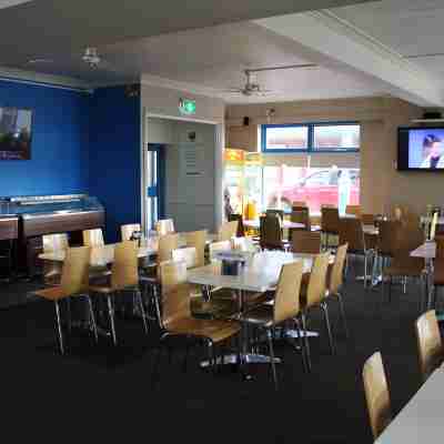 Beach Hotel Dining/Meeting Rooms