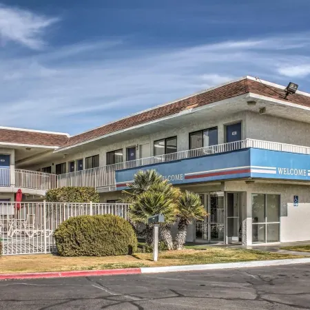 Motel 6 Mojave, CA