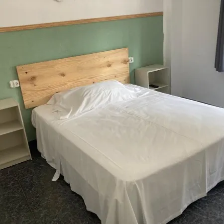 Malvarrosa Beach Rooms