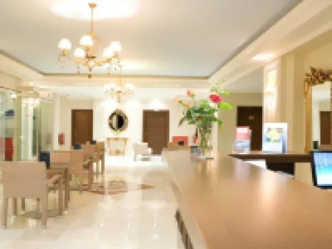Royal Nidri Hotel & Apartments Hotels in Ellomeno