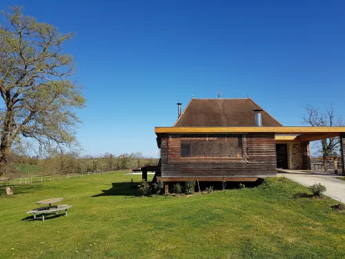 Chambre d'hôtes Azkena فنادق في Lay-Lamidou