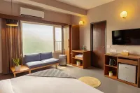 Minimalist Poshtel & Suites Hotels near Welcome Gurugram