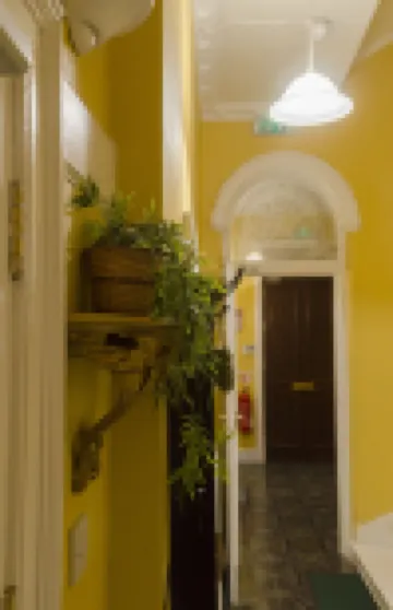 16 Pilrig Guest House