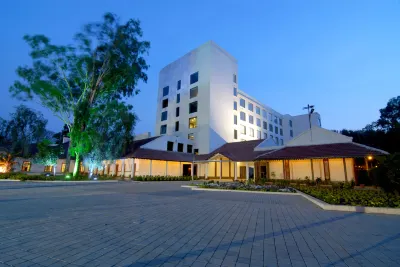 Chanakya Bnr Hotel โรงแรมใน