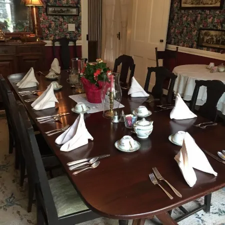 Carrier Houses Bed & Breakfast