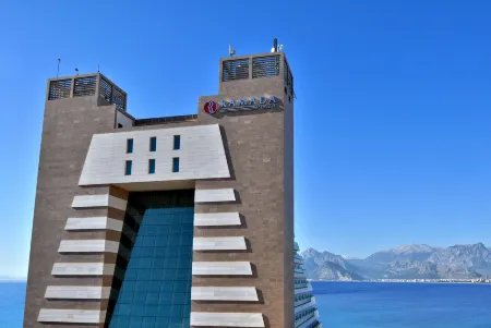 Ramada Plaza by Wyndham Antalya Отели в г. Анталья