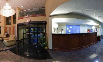 Holiday Inn Express & Suites Lawrenceville