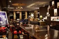 Museum Apartment Hotel, Independent Collection by Evt - Quầy bar