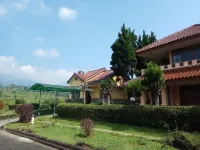 Villa Ciater Highland -  Holiday Villas