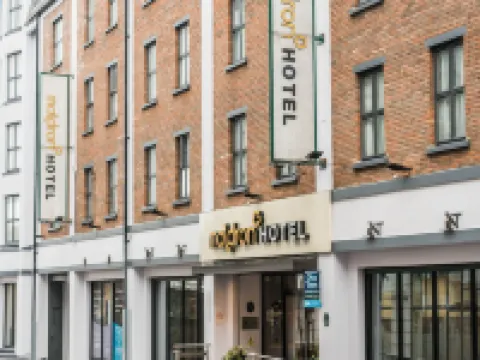 Maldron Hotel Derry Hotels near Guildhall