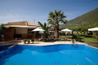 Nefeli Club Hotel di Apollonii